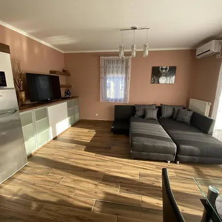 Dorina Wellness 2 Apartment Siofok